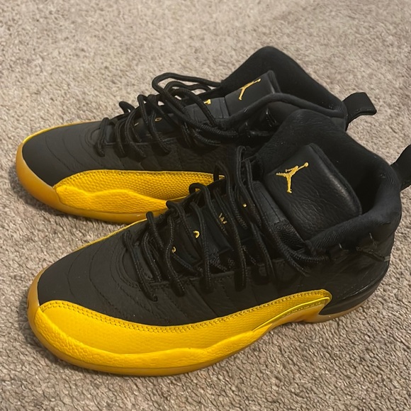 Jordan 12 Retro
